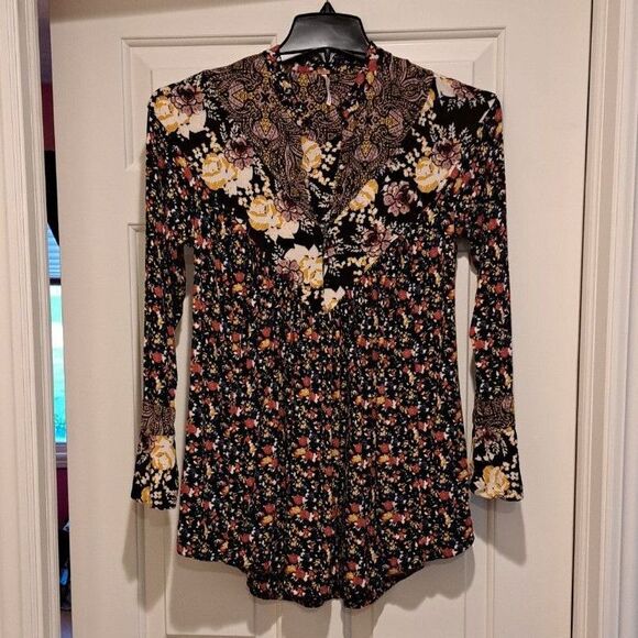 Free People Wildflower Fields Multi Color Long Sleeve Henley Top Size Small - Picture 1 of 12